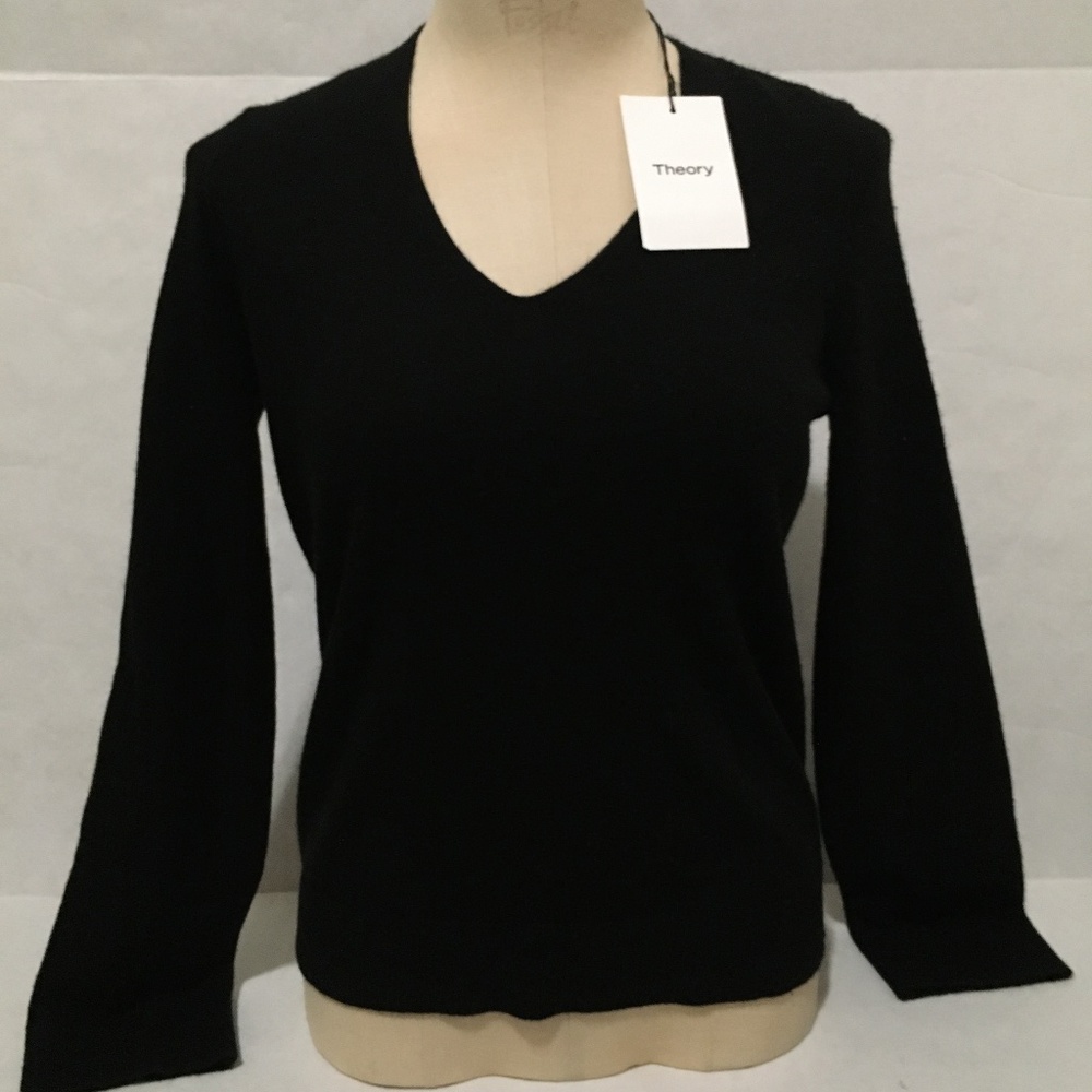 $285 Theory Cashmere V Neck Petite Black Pullover